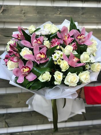 Букет цветов из: Розы и Хризантемы в Хиславичи