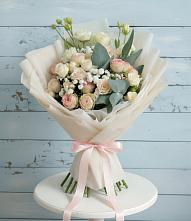 Букет цветов из:  Розы и Лизиантусы #REPLACE_PRED# Хиславичи