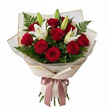 Букет цветов из:  Лилии и Розы в Хиславичи