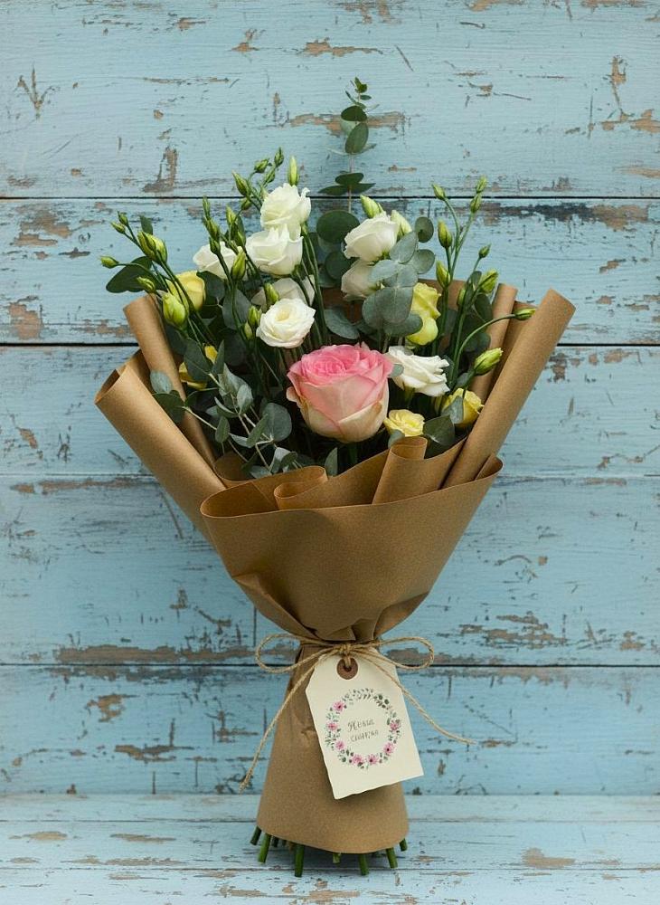 Букет цветов из: Розы и Лизиантусы в Хиславичи