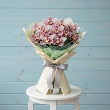 Букет цветов из:  Орхидеи и Розы в Хиславичи