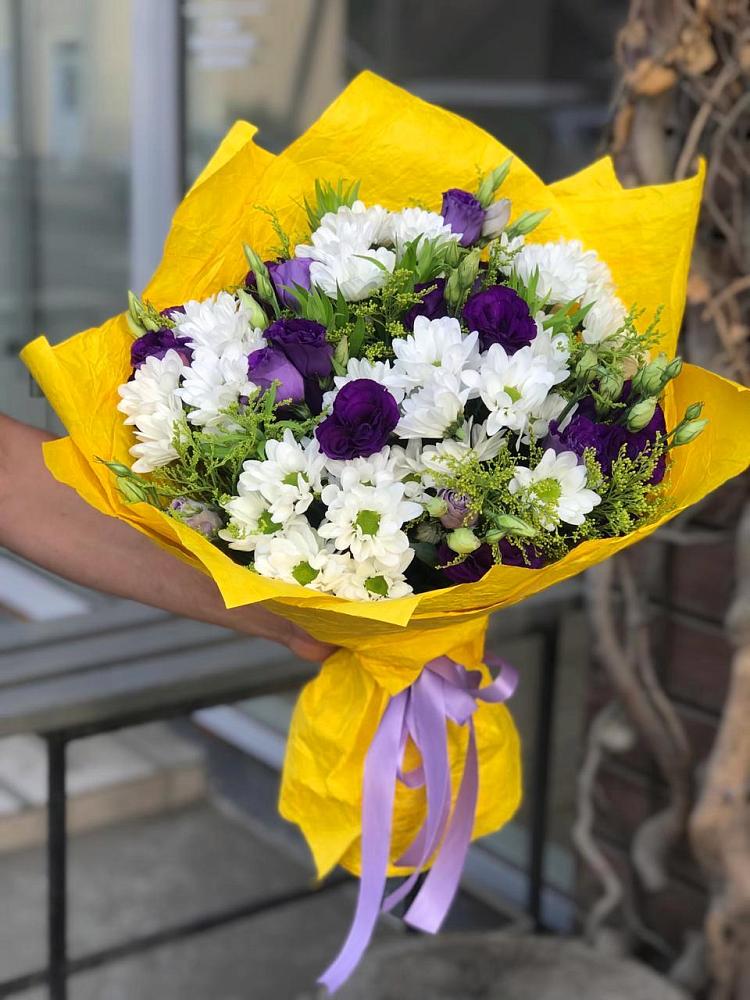 Букет цветов из: Ирисы, Хризантемы и Ромашки в Хиславичи