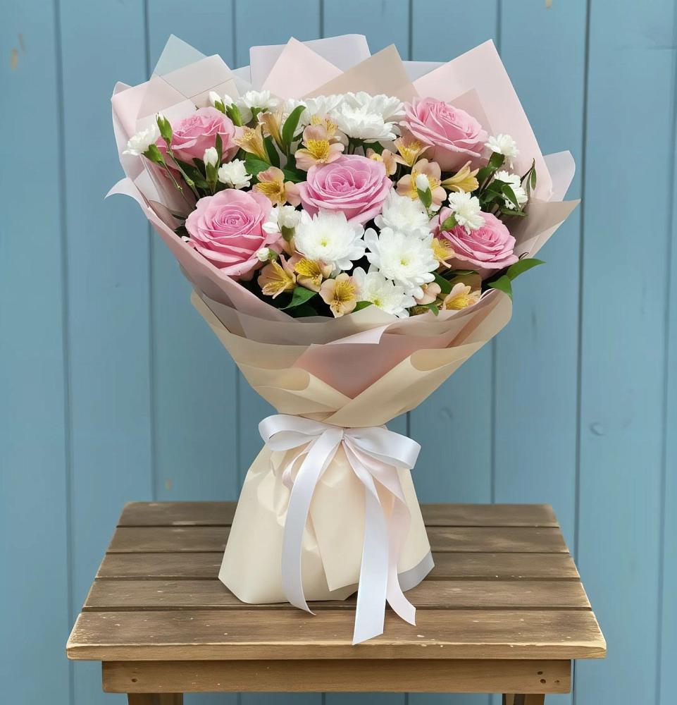 Букет цветов из: Гвоздики, Орхидеи и Розы в Хиславичи