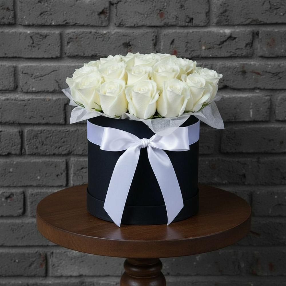 Цветочная композиция из Розы в шляпной коробке в Хиславичи